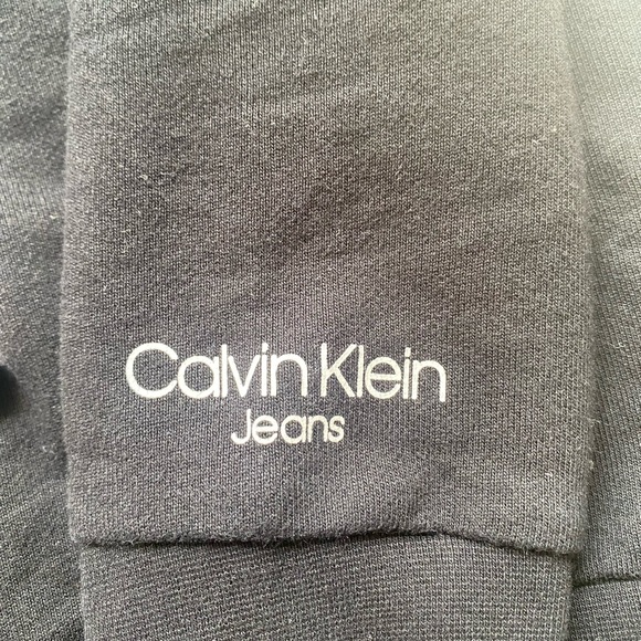 CK Crewneck - Picture 3 of 4
